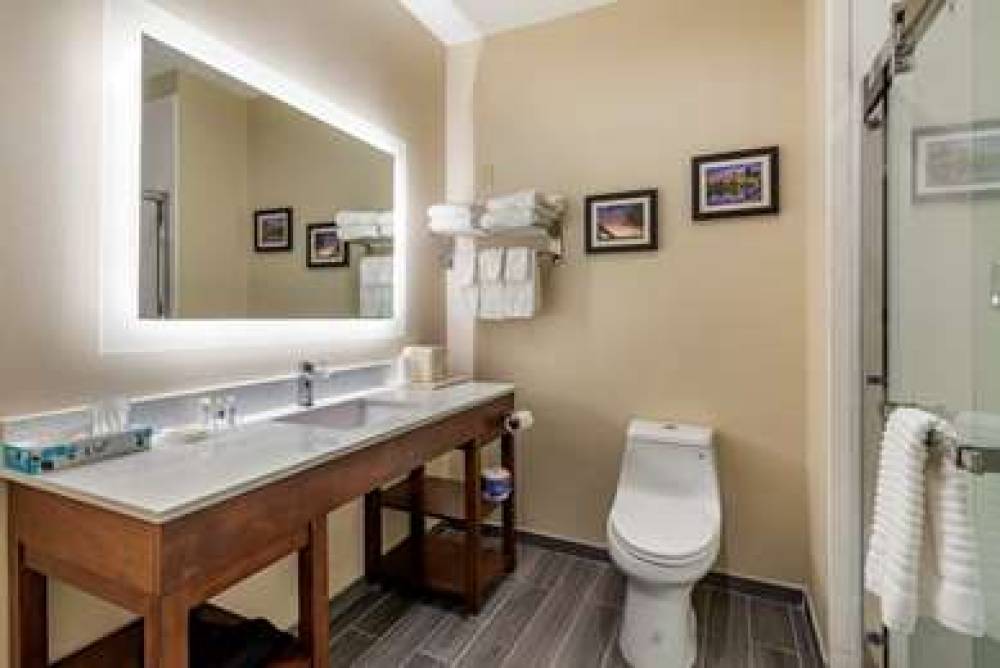 Comfort Suites West Memphis I-40 I-55 9