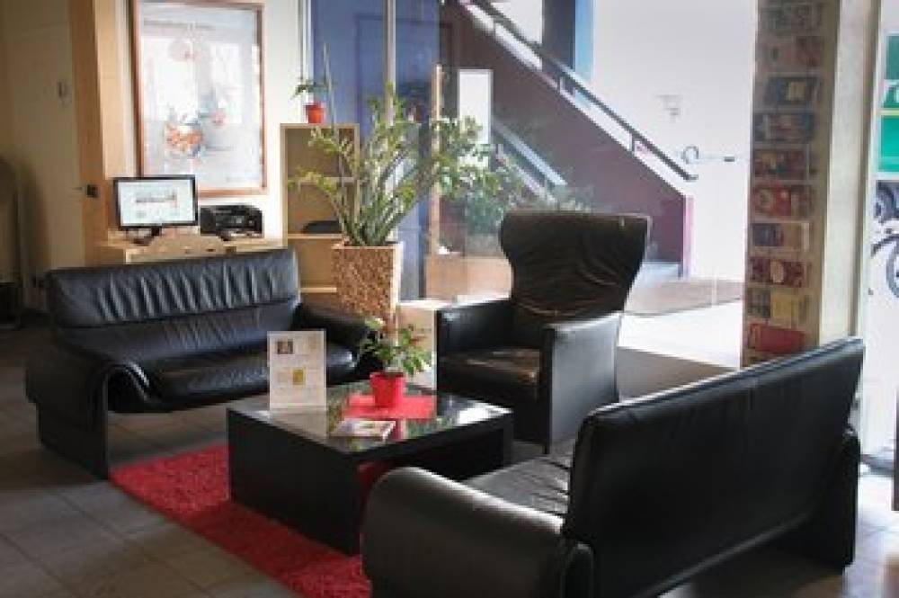 Concorde Hotel Am Studio 3