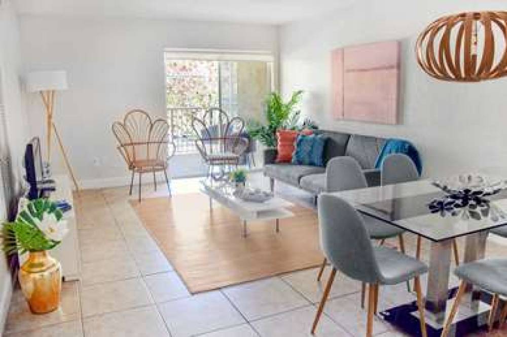 CORAL REEF APARTMENTS 4