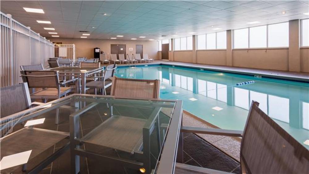 COTTONWOOD AIRPORT AND EXPO HOTEL L 6