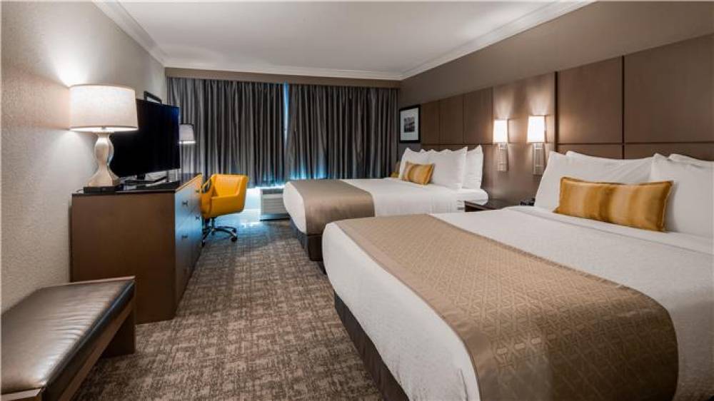 COTTONWOOD AIRPORT AND EXPO HOTEL L 3