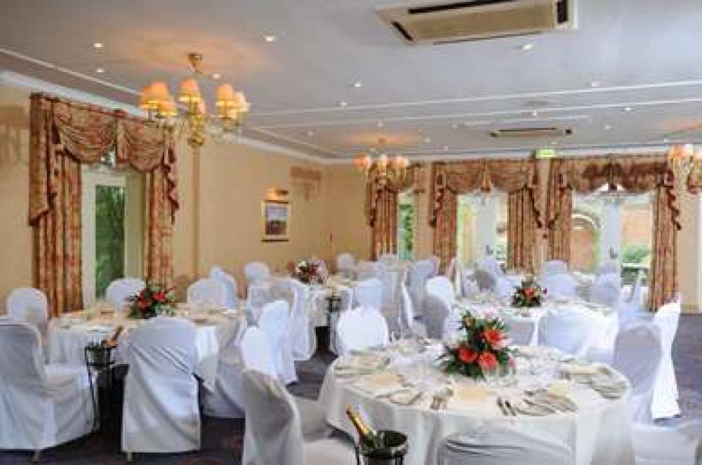 COULSDON MANOR HOTEL 4
