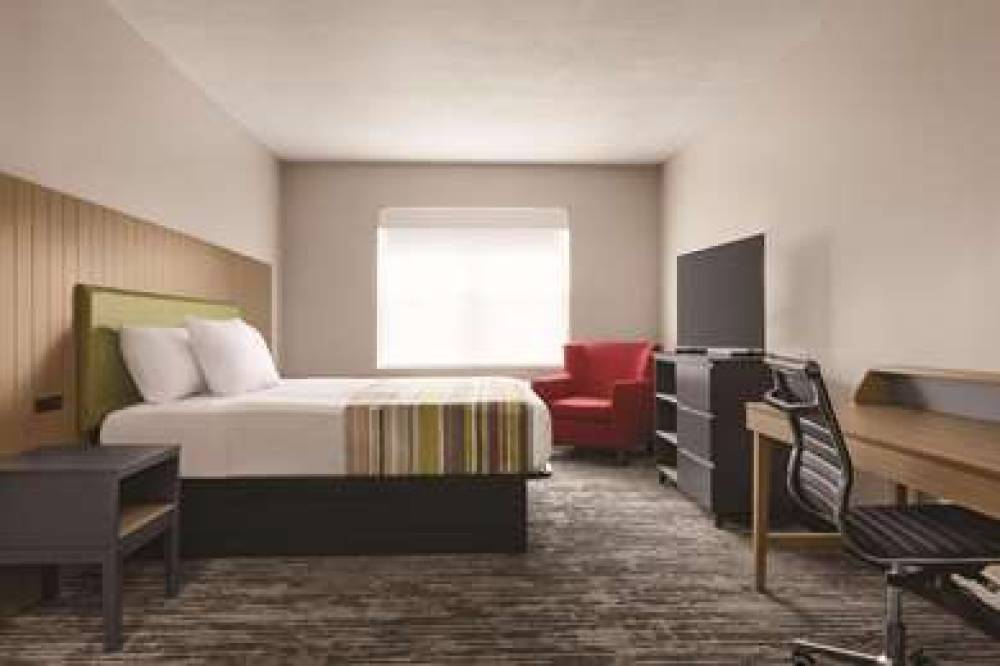 COUNTRY INN AND SUITES BY RADISSON 6