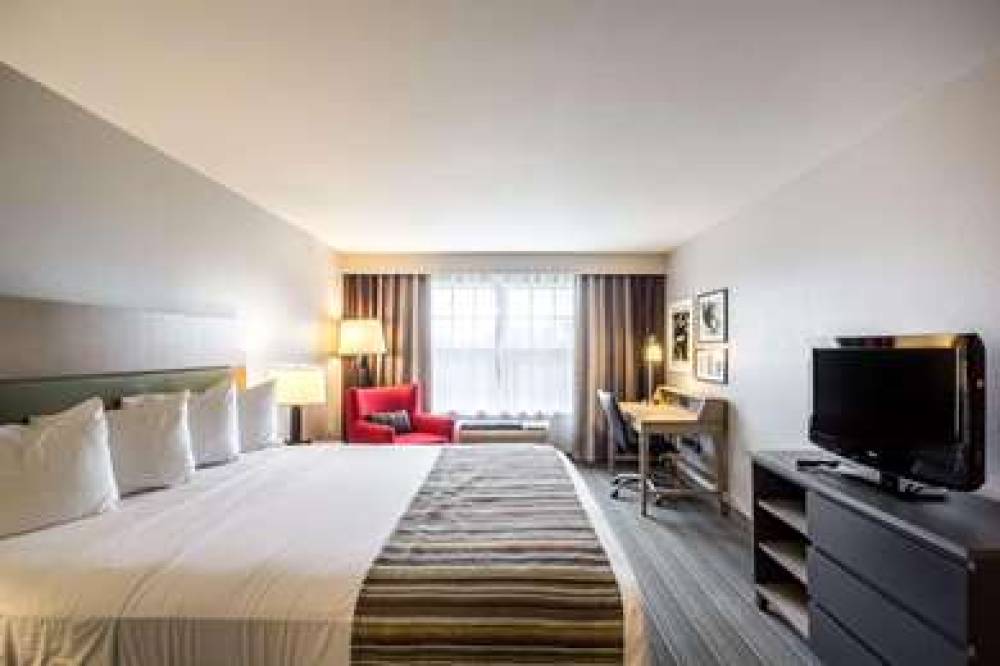 COUNTRY INN AND SUITES BY RADISSON 10