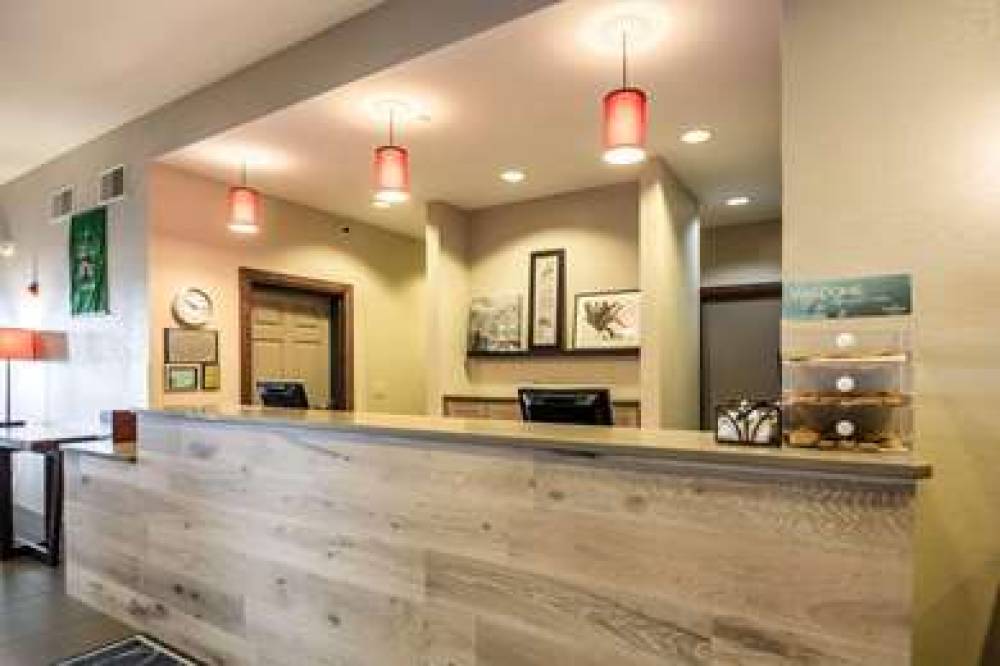 COUNTRY INN AND SUITES BY RADISSON 4