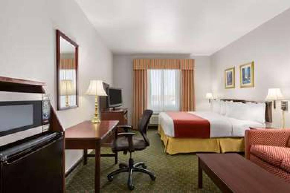 COUNTRY INN AND SUITES BY RADISSON 6