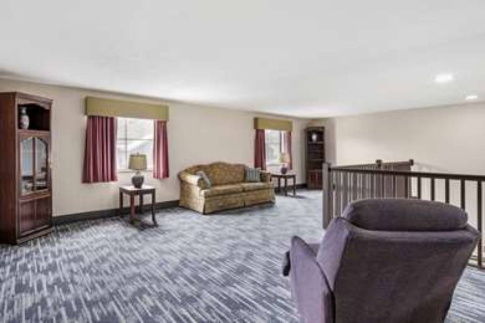 COUNTRY INN AND SUITES BY RADISSON 1
