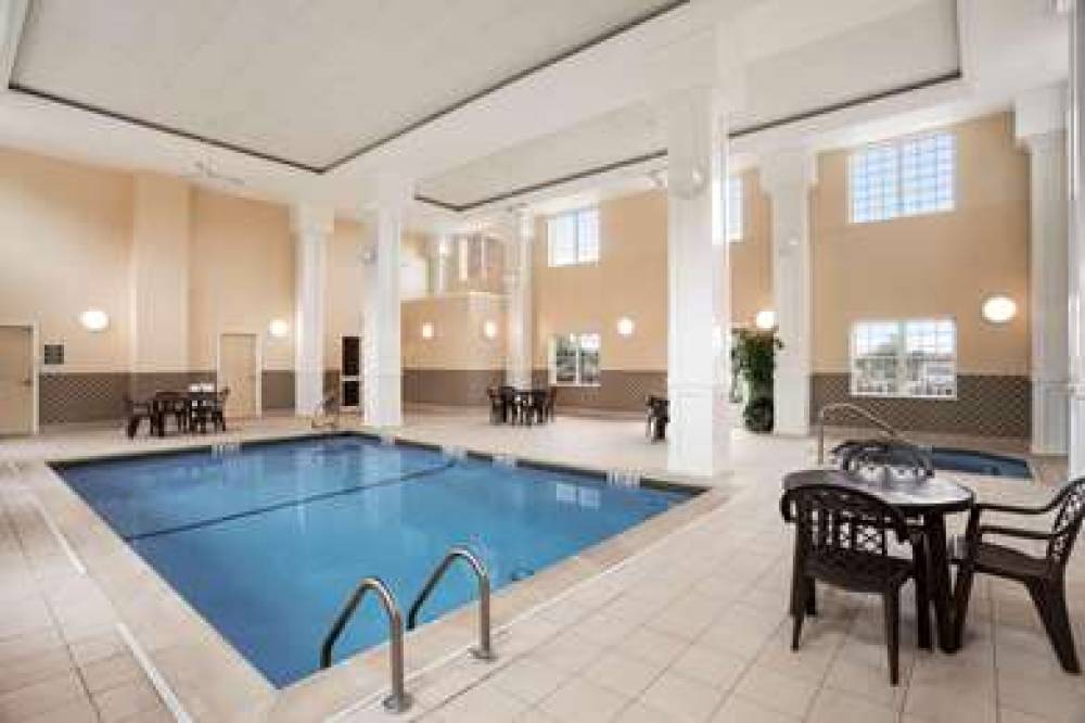 COUNTRY INN STE MANCHESTER AIR 7