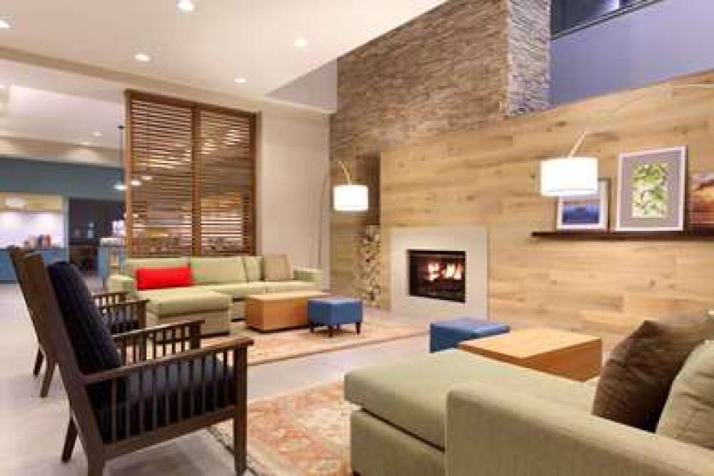COUNTRY INN AND SUITES BLOOMINGTON 2