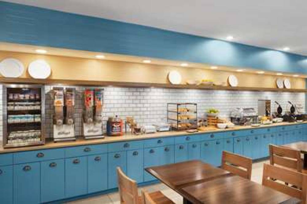 Country Inn & Suites By Carlson, Columbus Airport, OH 10