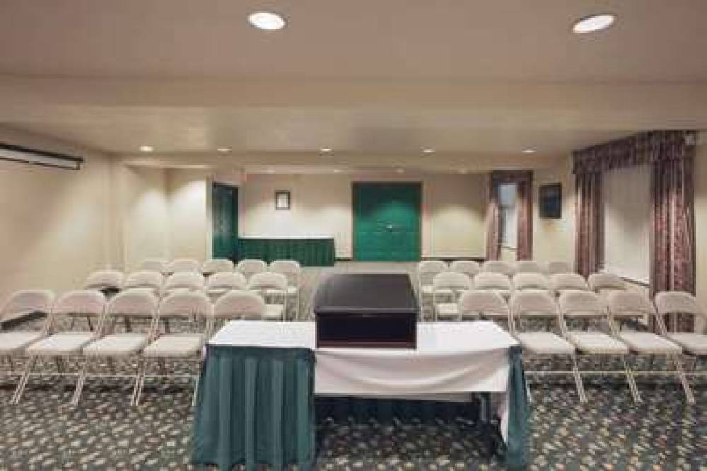 Country Inn & Suites By Carlson, West Valley City, UT 10