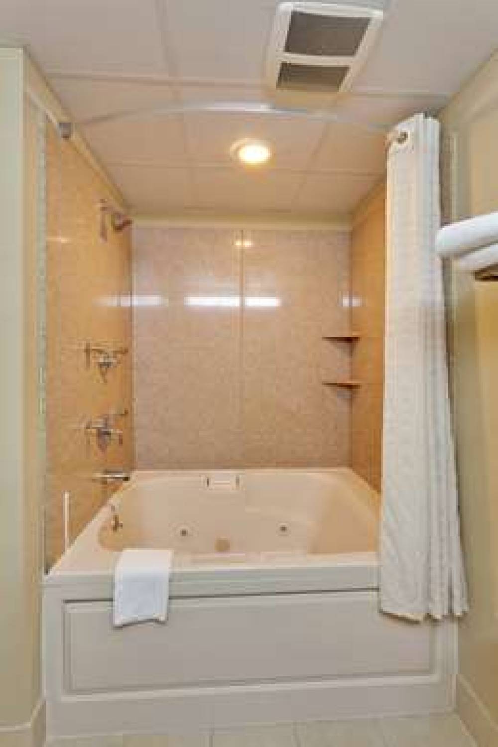 Country Inn & Suites By Radisson, Absecon (Atlantic City) Galloway, NJ 3