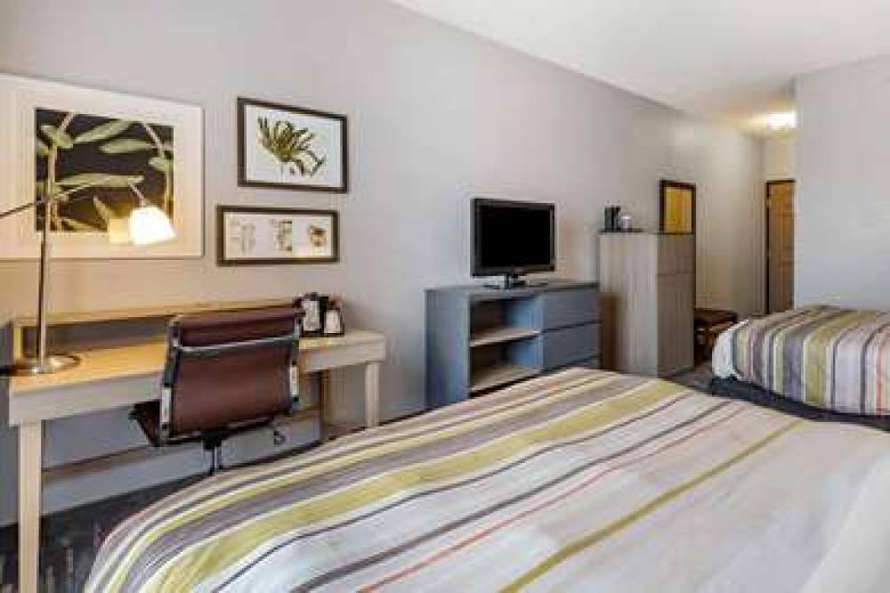 Country Inn & Suites By Radisson, Aiken, SC 3