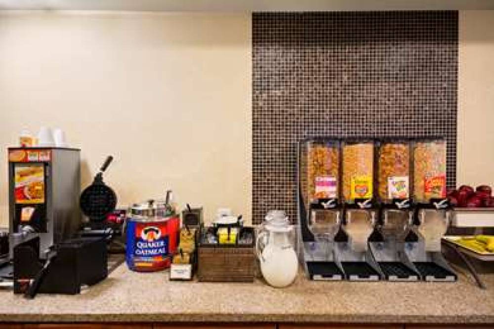 Country Inn & Suites By Radisson, Atlanta I-75 South, GA 9