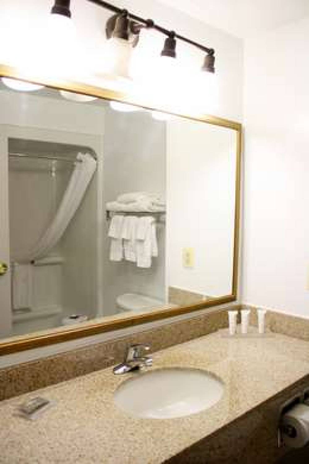 Country Inn & Suites By Radisson, BWI Airport (Baltimore), MD 8