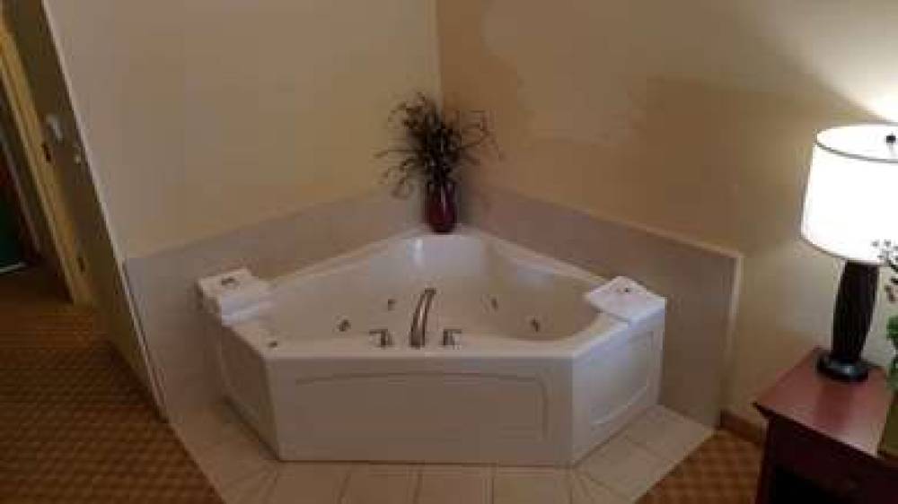 Country Inn & Suites By Radisson, Dothan, AL 6