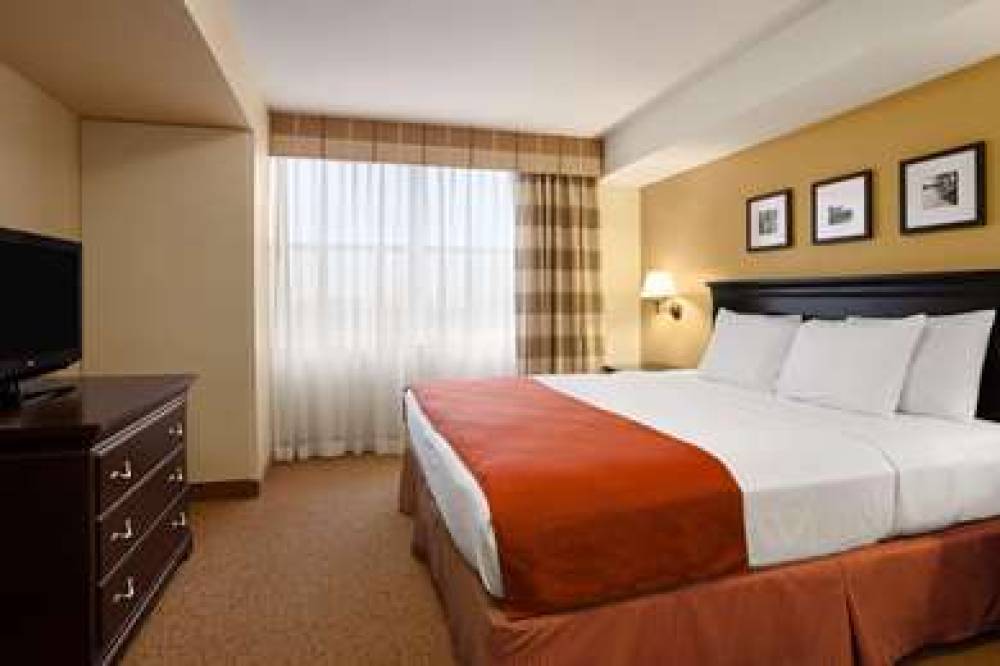 Country Inn & Suites By Radisson, Dundee, MI 8
