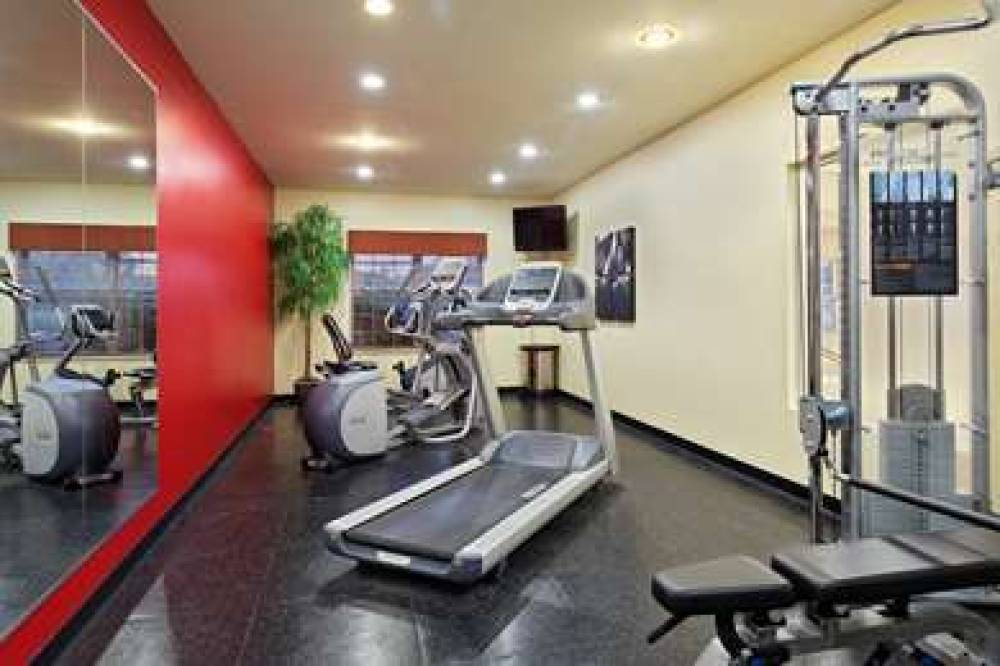 Country Inn & Suites By Radisson, Elgin, IL 2