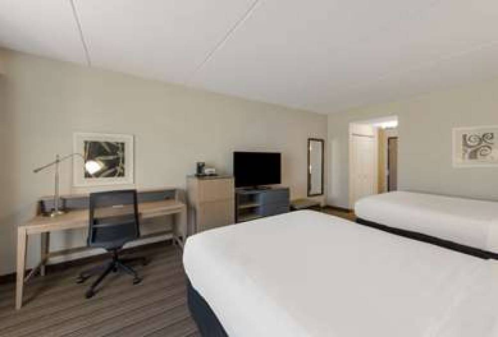 Country Inn & Suites By Radisson, Findlay, OH 5
