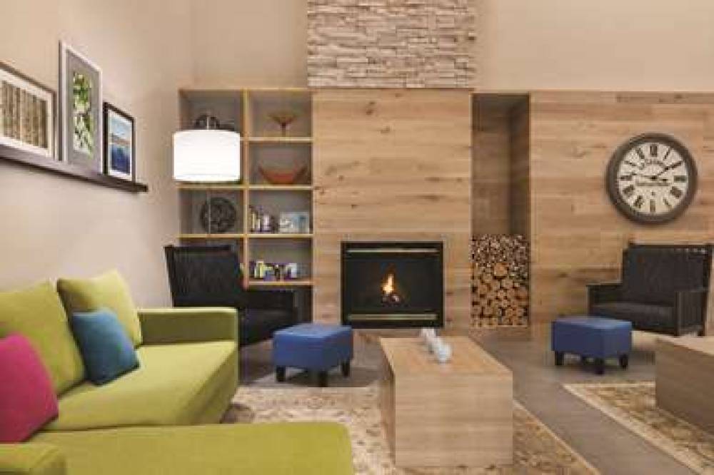 Country Inn & Suites By Radisson, Hagerstown, MD 4