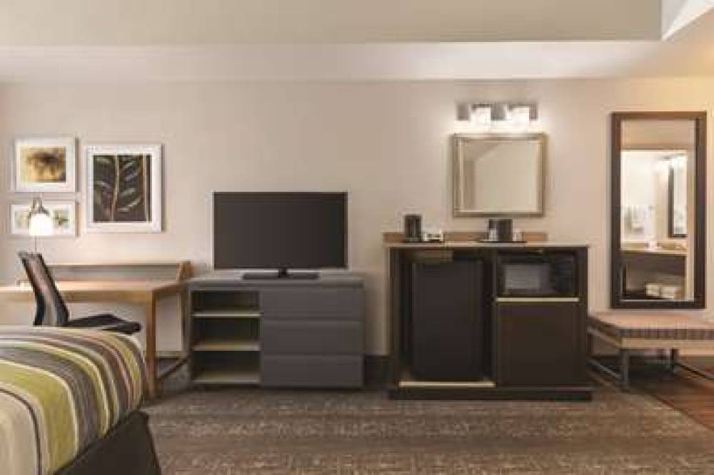 Country Inn & Suites By Radisson, Hagerstown, MD 8