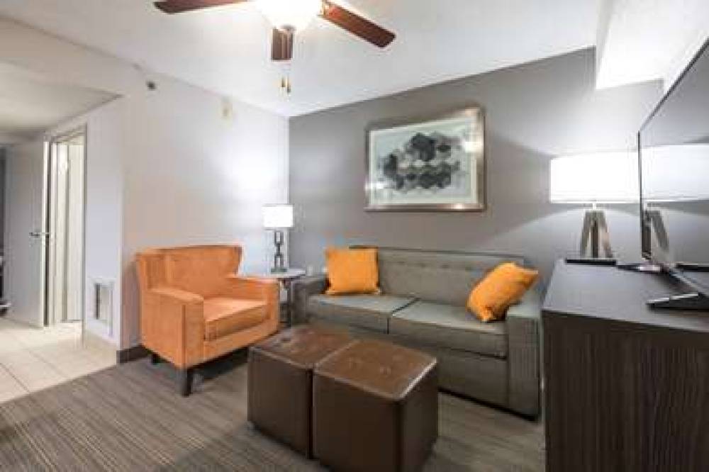 Country Inn & Suites By Radisson, Lake Norman Huntersville, NC 10