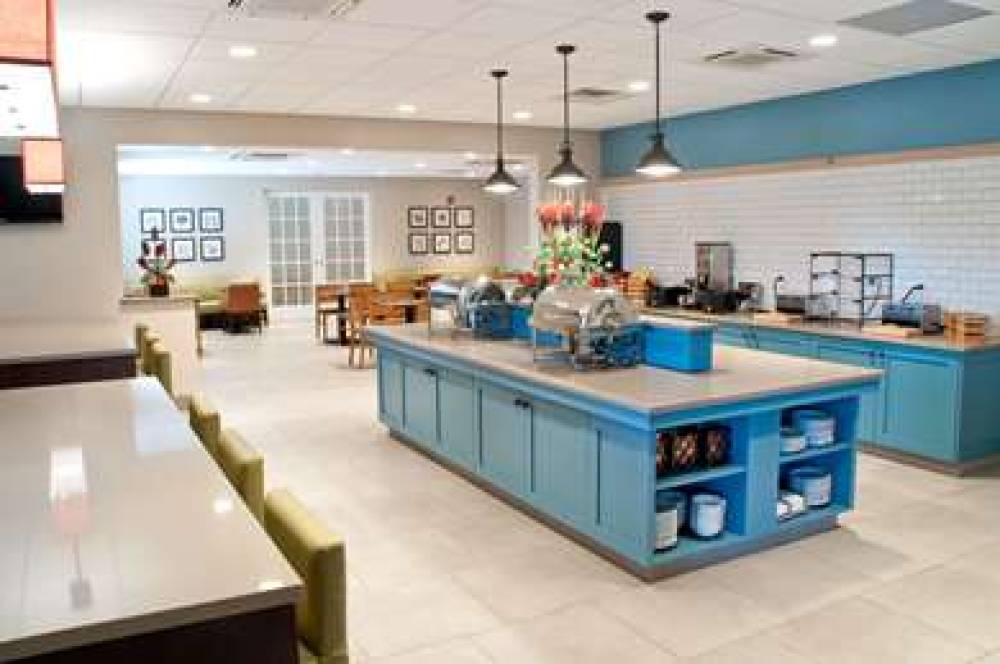 Country Inn & Suites By Radisson, Lewisburg, PA 10