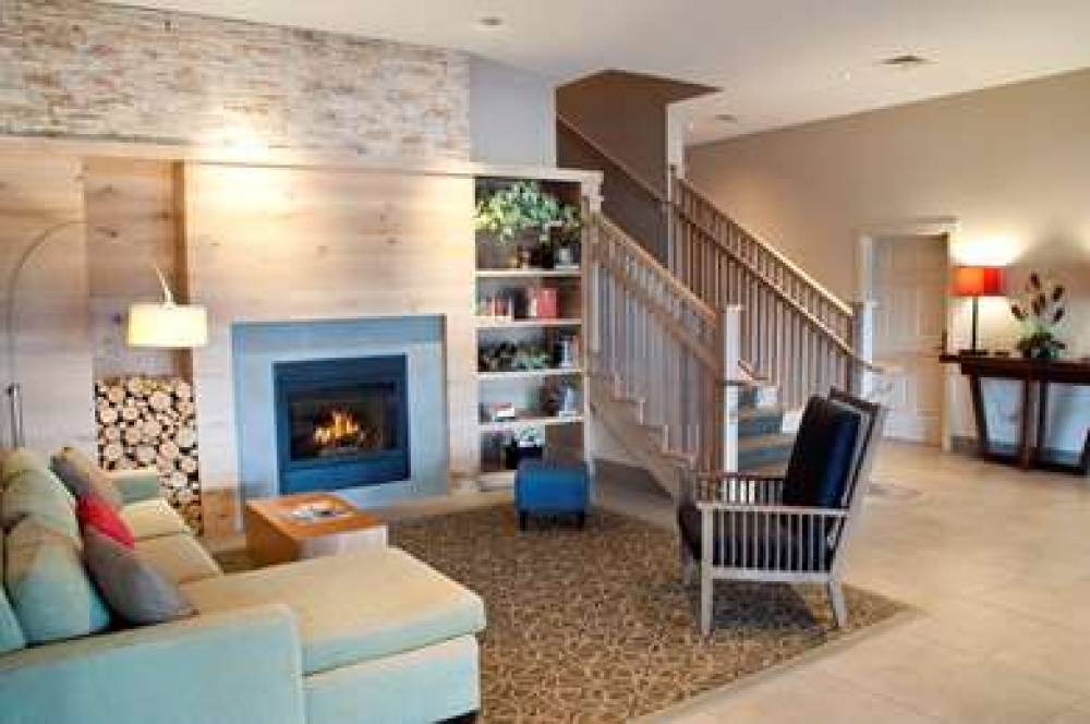 Country Inn & Suites By Radisson, Lewisburg, PA 9