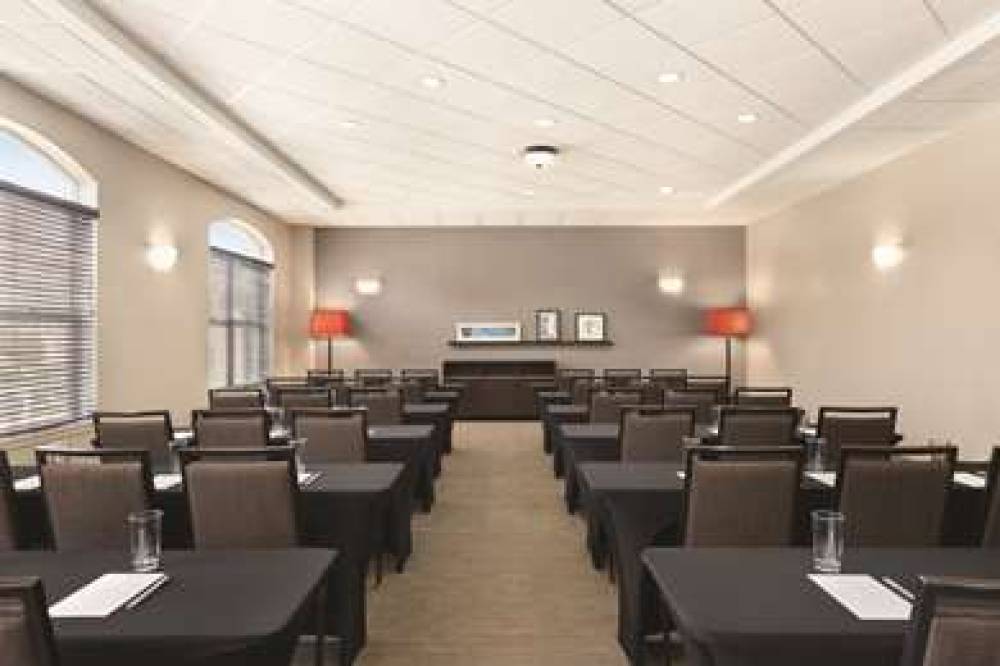 Country Inn & Suites By Radisson, Orlando Airport, FL 9