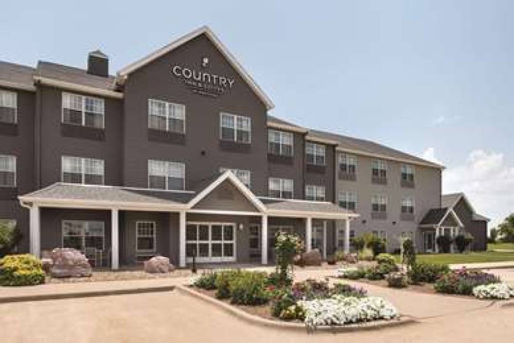 Country Inn & Suites By Radisson, Pella, Ia