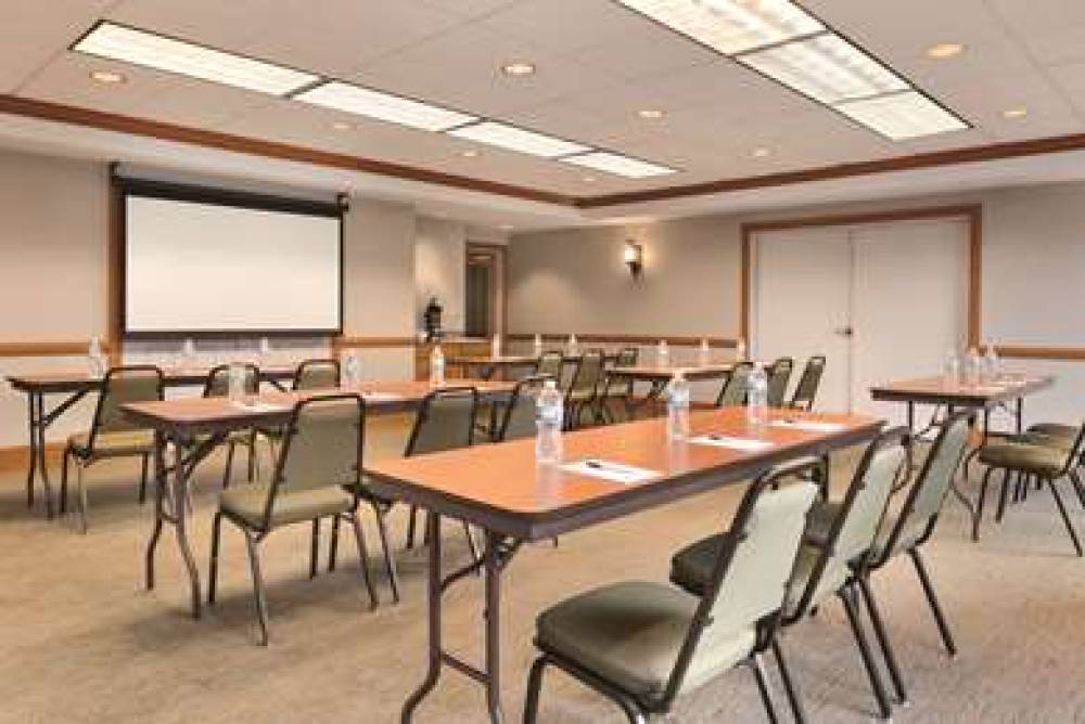 Country Inn & Suites By Radisson, Portage, IN 10