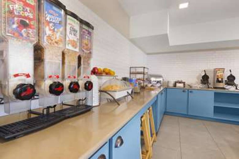 Country Inn & Suites By Radisson, Richmond West At I-64, VA 4