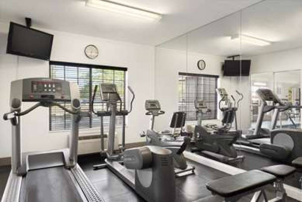 Country Inn & Suites By Radisson, Romeoville, IL 8