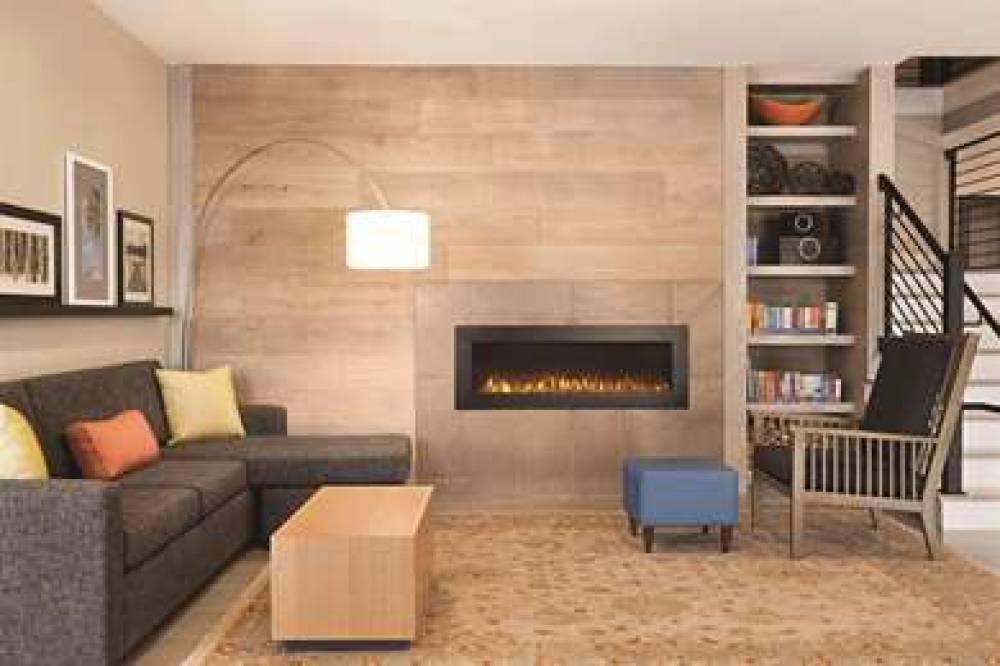 Country Inn & Suites By Radisson, Savannah Midtown, GA 4