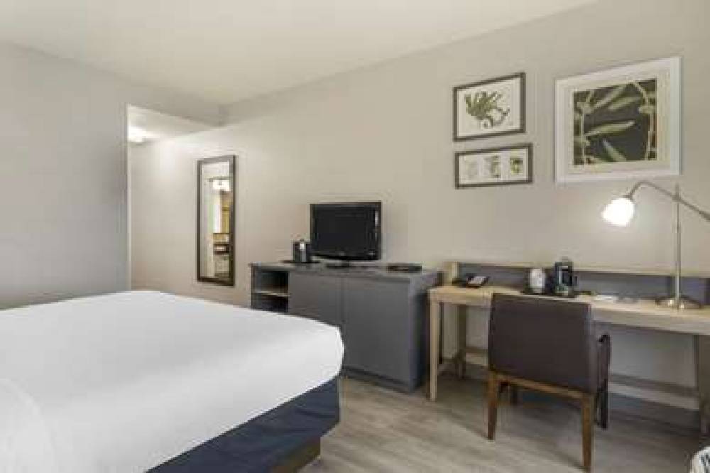 Country Inn & Suites By Radisson, Tampa Airport North, FL 8