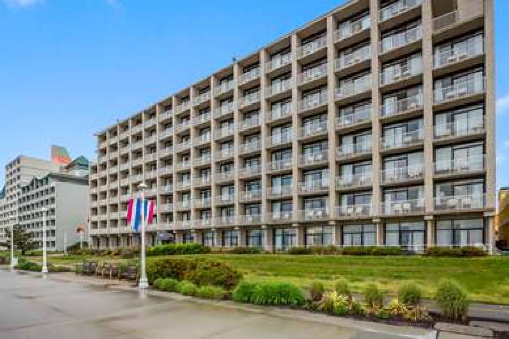 Country Inn & Suites By Radisson, Virginia Beach (Oceanfront), VA 4