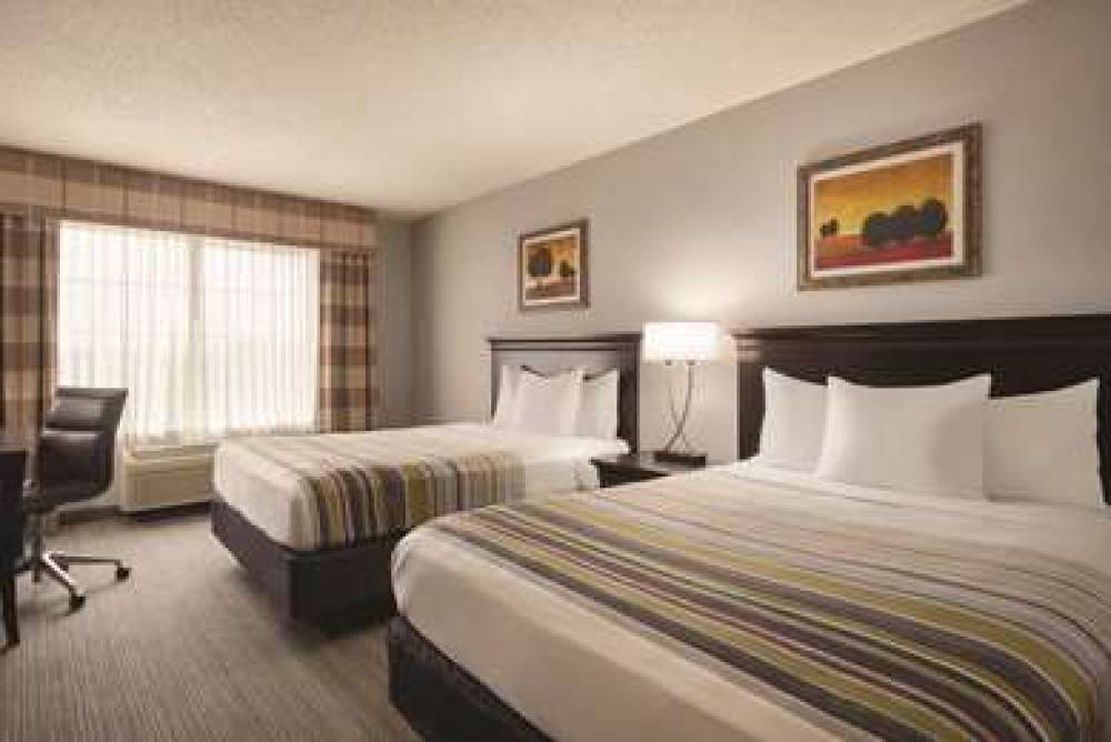 Country Inn & Suites By Radisson, West Bend, WI 7