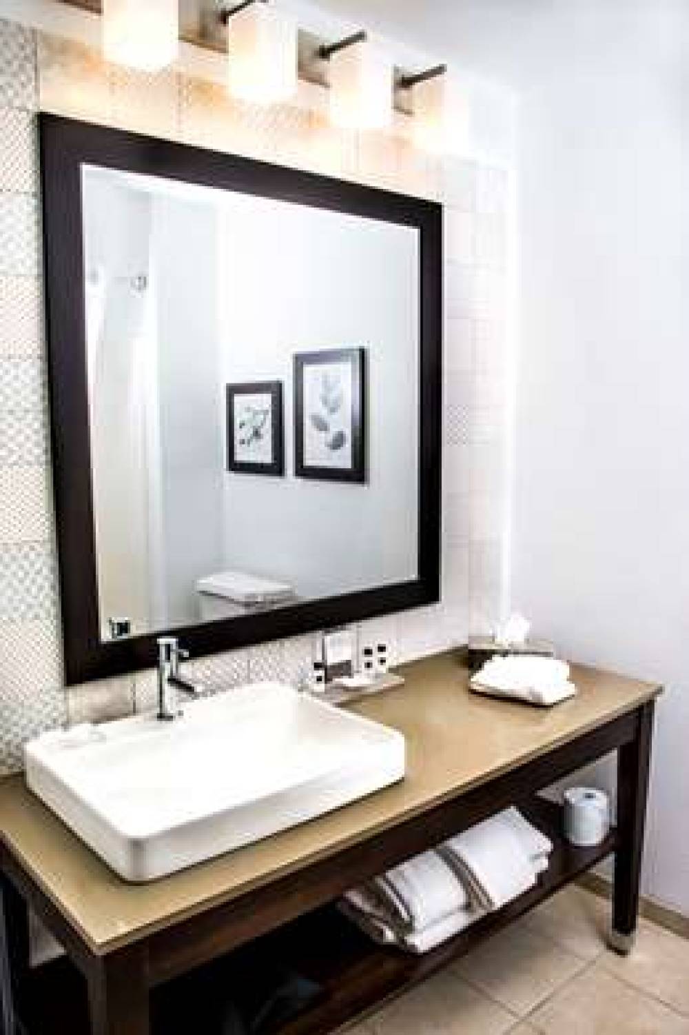Country Inn & Suites By Radisson, Winchester, VA 4