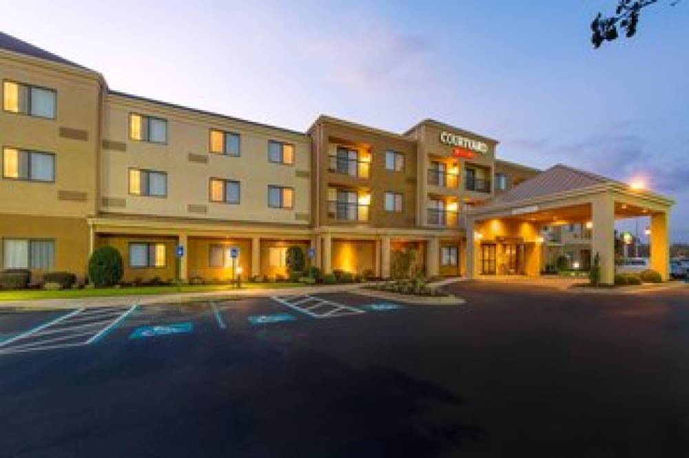 Courtyard By Marriott Albany