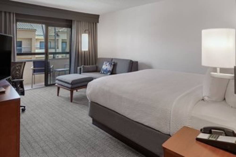 Courtyard By Marriott Anaheim Buena Park 6