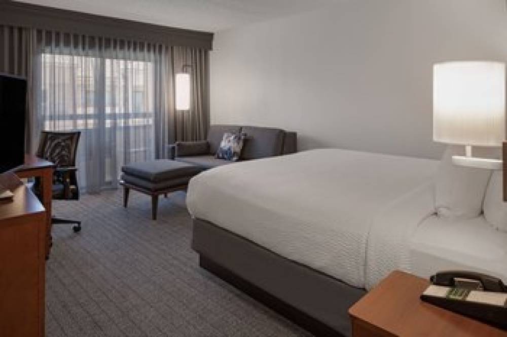 Courtyard By Marriott Anaheim Buena Park 7