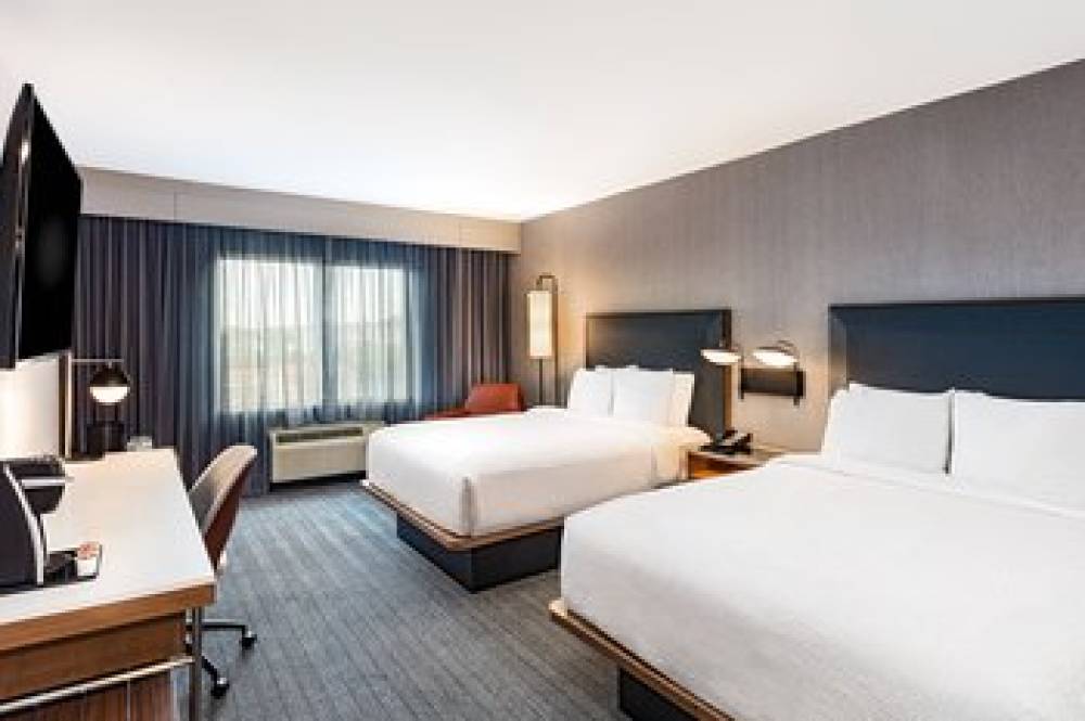 Courtyard By Marriott Anaheim Resort-Convention Center 3