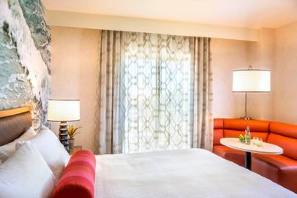 Courtyard By Marriott Anaheim Theme Park Entrance 7
