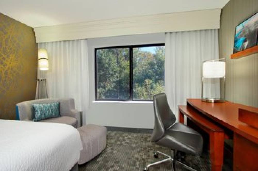 Courtyard By Marriott Atlanta Airport West 9