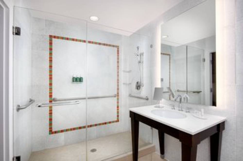 Courtyard By Marriott Atlanta Downtown 9