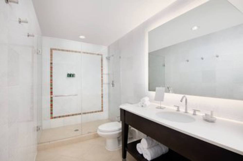 Courtyard By Marriott Atlanta Downtown 8