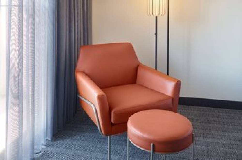 Courtyard By Marriott Atlanta Executive Park/Emory 10