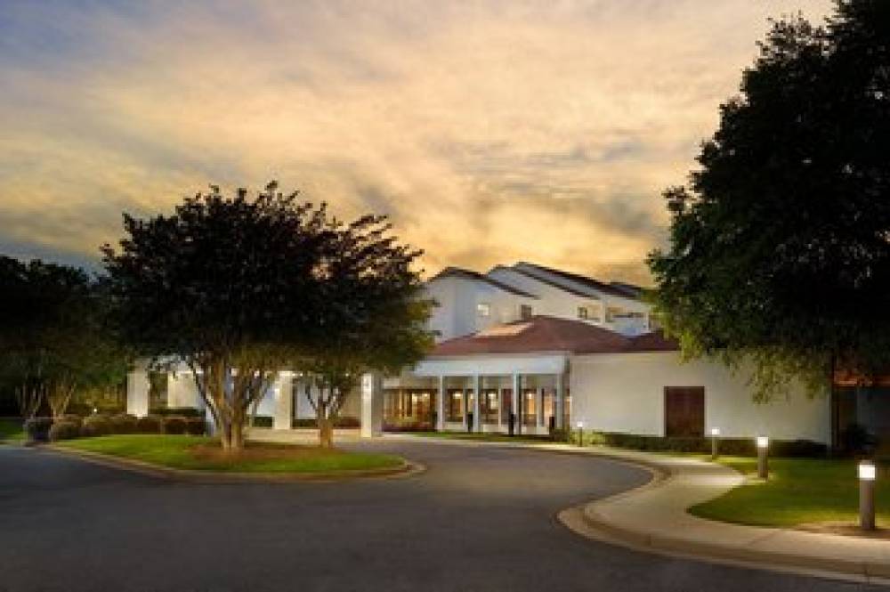 Courtyard By Marriott Atlanta Executive Park/Emory 1