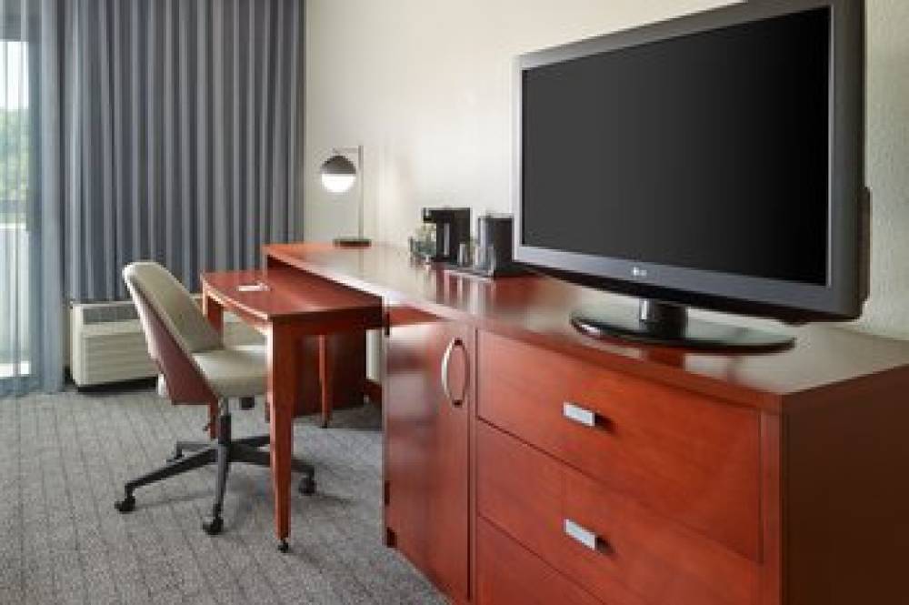 Courtyard By Marriott Atlanta Executive Park/Emory 8