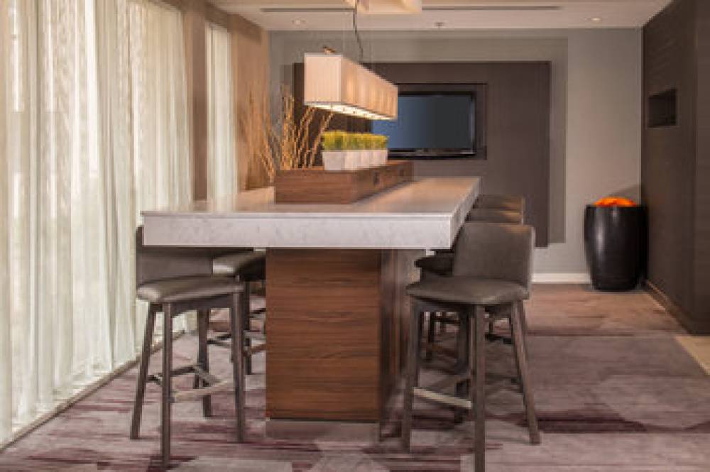 Courtyard By Marriott Baltimore BWI Airport 4